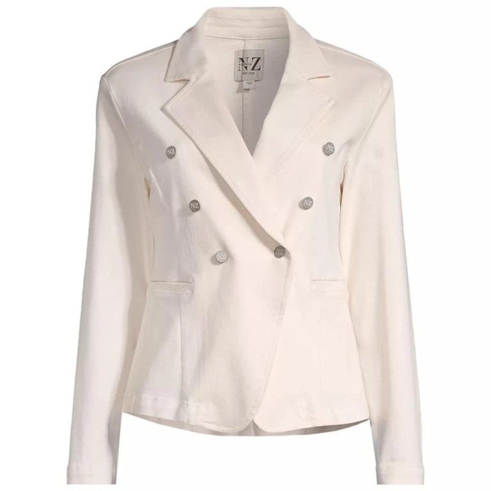 Nic + Zoe Femme Denim Blazer
Size 10 – Excellent Condition